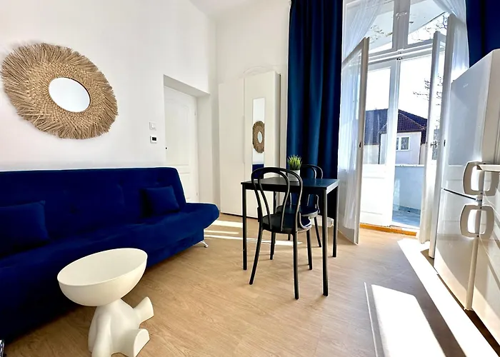 Studio przy plaży z parkingiem III
